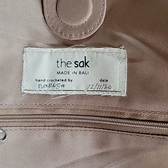 The Sak Back to Bali Bag - Picture 7 of 10